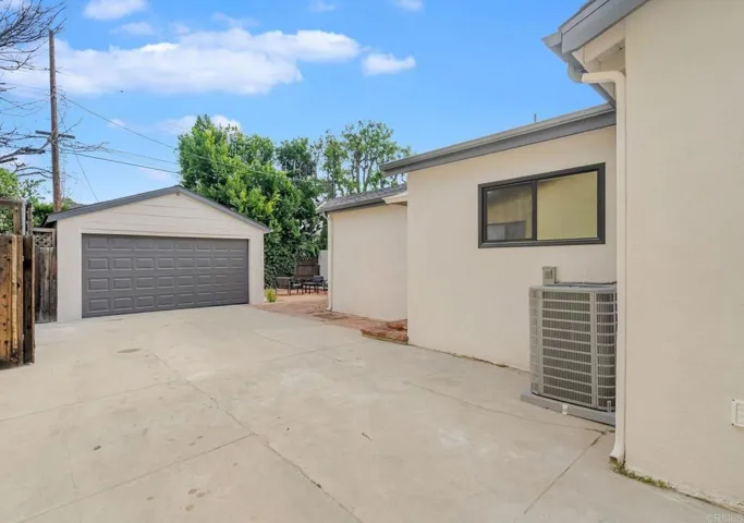 4210 Alcove Ave, Studio City, California 91604
