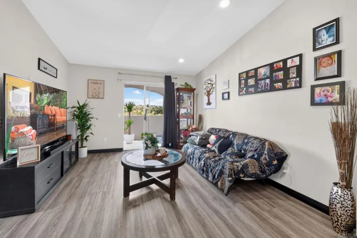 6454 Quarry Rd 8, Spring Valley, California 91977