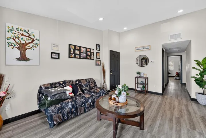 6454 Quarry Rd 8, Spring Valley, California 91977