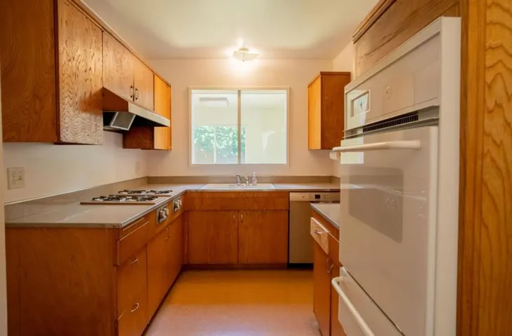 2539 Holland Street, San Mateo, California 94403