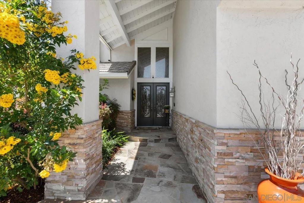 2814 Sombrosa, Carlsbad, California 92009 — photo 4