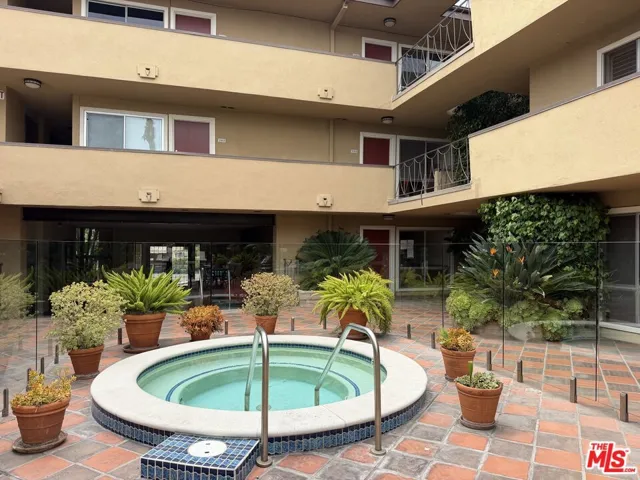 970 Palm Avenue 216, West Hollywood, California 90069