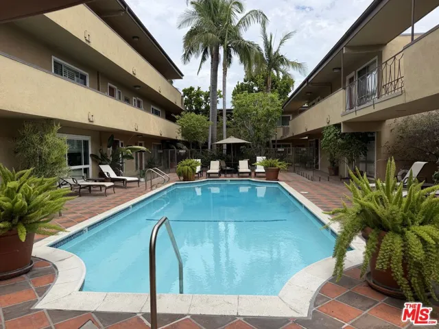 970 Palm Avenue 216, West Hollywood, California 90069