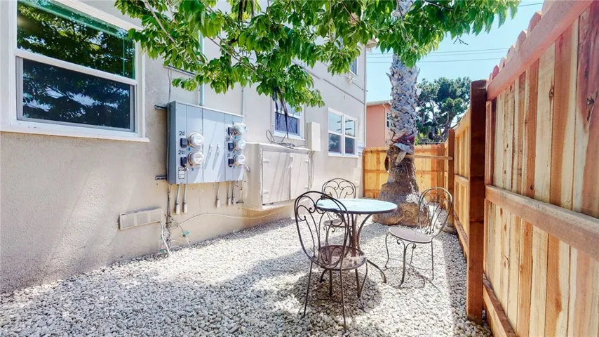 239 1/2 3rd Avenue, Venice, California 90291