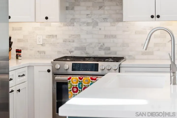 851 C, Coronado, California 92118