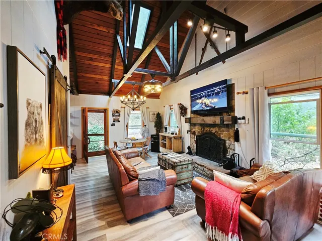 759 Bergschrund, Crestline, California 92325