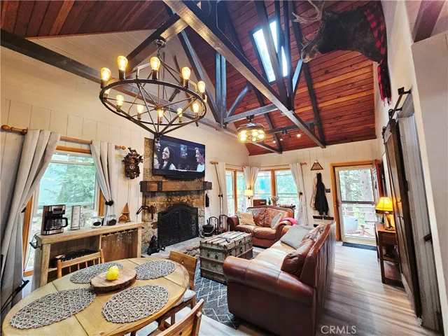 759 Bergschrund, Crestline, California 92325