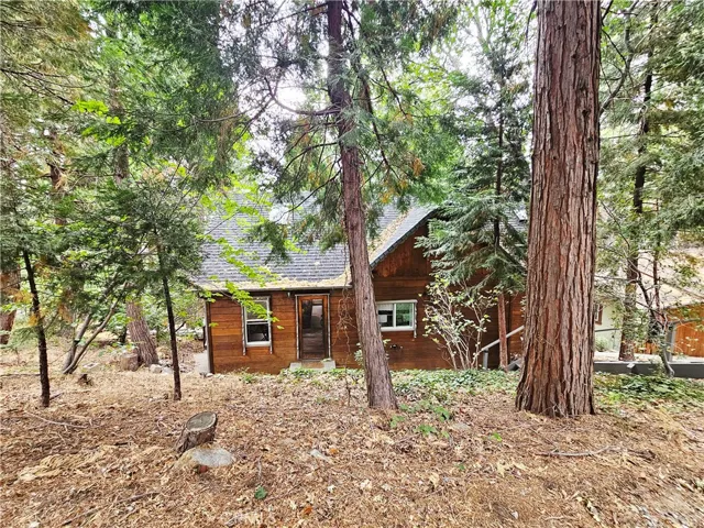 759 Bergschrund, Crestline, California 92325