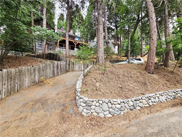 759 Bergschrund, Crestline, California 92325