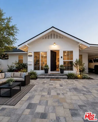 1982 Olive Avenue, Long Beach, California 90806