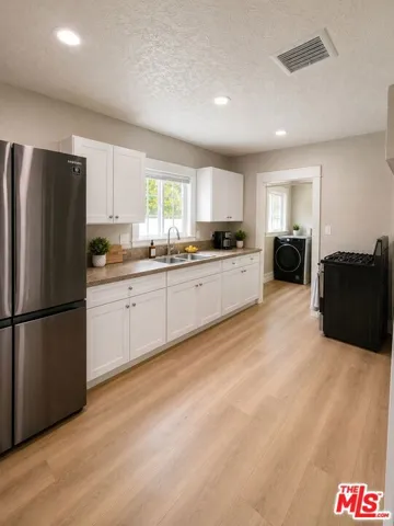 1982 Olive Avenue, Long Beach, California 90806
