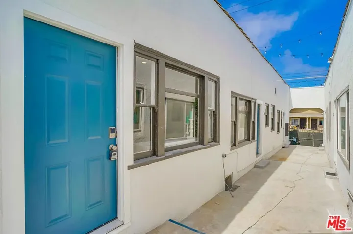 1208 Daisy Avenue, Long Beach, California 90813