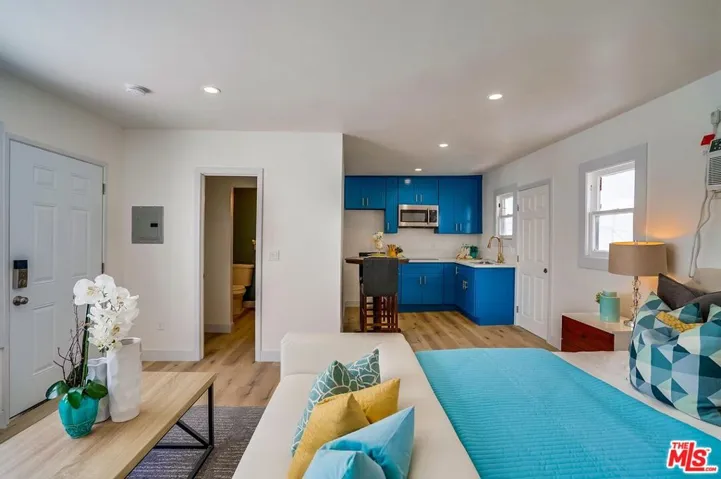 1208 Daisy Avenue, Long Beach, California 90813