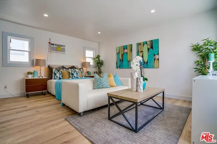 1208 Daisy Avenue, Long Beach, California 90813