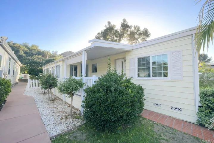 8975 Lawrence Welk Drive Spc 2, Escondido, California 92026
