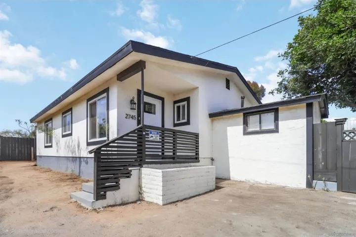 2743 2745 Ridgeway Dr., National City, California 91950