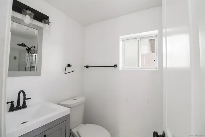 2743 2745 Ridgeway Dr., National City, California 91950