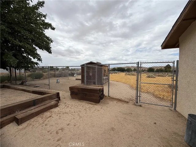 26262 Community, Barstow, California 92311