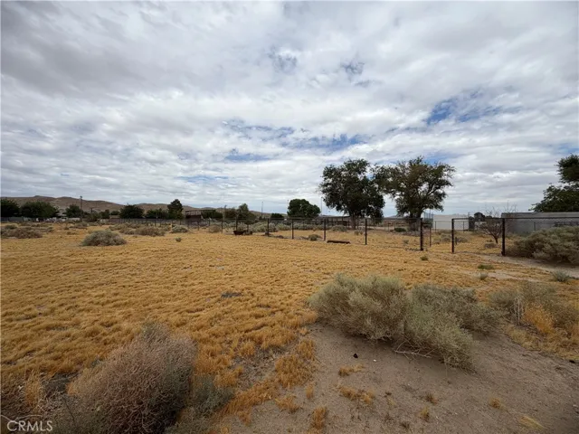 26262 Community, Barstow, California 92311