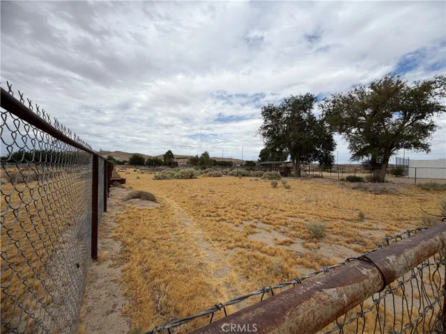 26262 Community, Barstow, California 92311