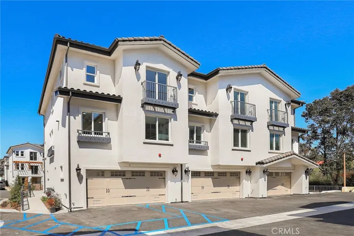 9 Oakmont Lane, Phillips Ranch, California 91766
