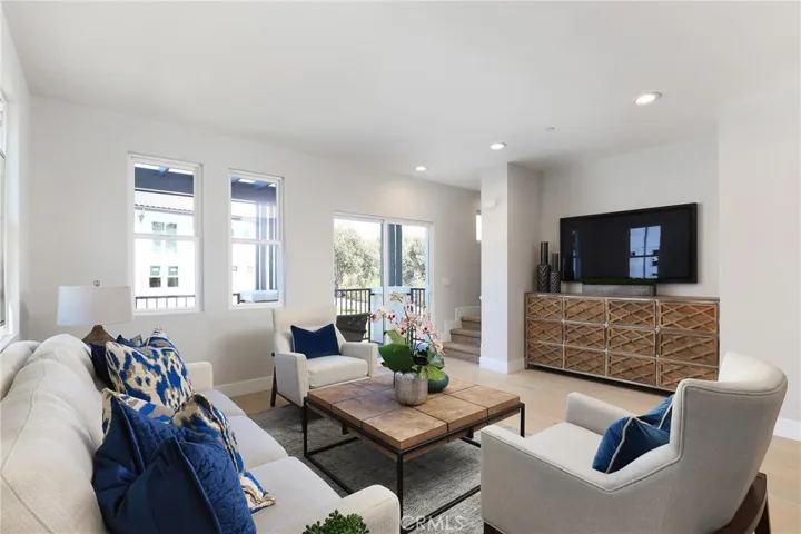 9 Oakmont Lane, Phillips Ranch, California 91766