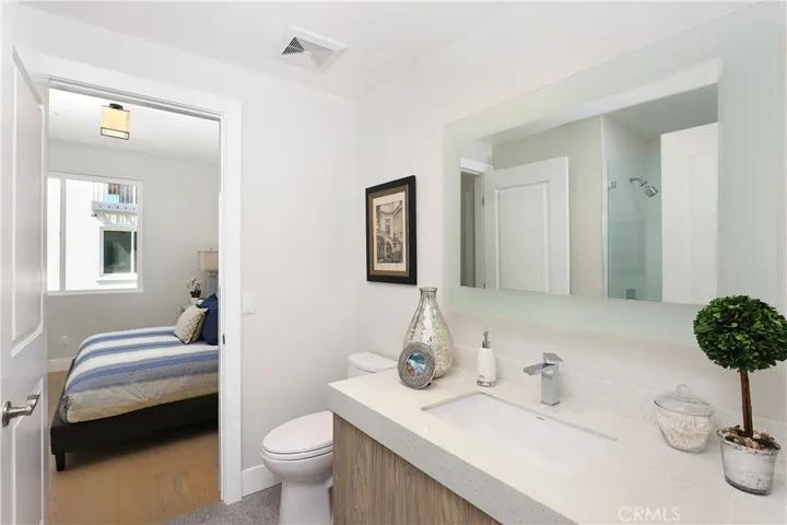 9 Oakmont Lane, Phillips Ranch, California 91766