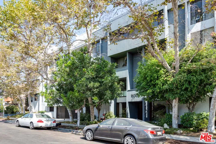 1830 Westholme Avenue 101, Los Angeles, California 90025