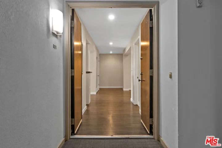 1830 Westholme Avenue 101, Los Angeles, California 90025