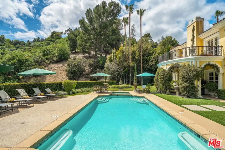 13935 Durham Road, Beverly Hills, California 90210