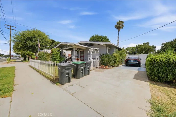 360 E La Veta, Orange, California 92866