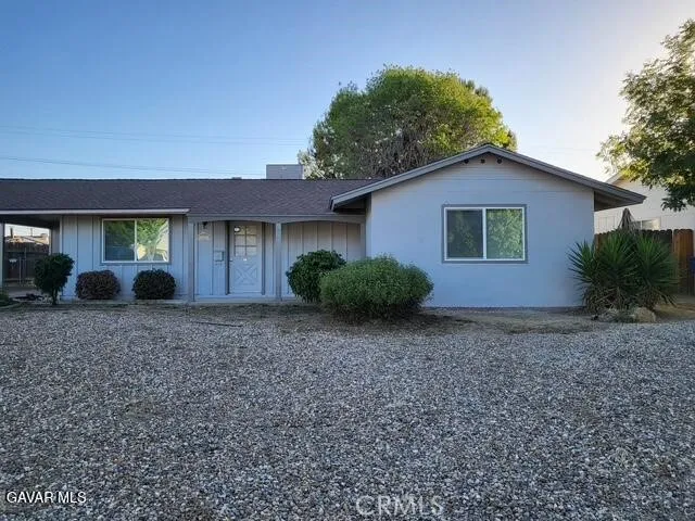 325 Oak Fair, Bakersfield, California 93309