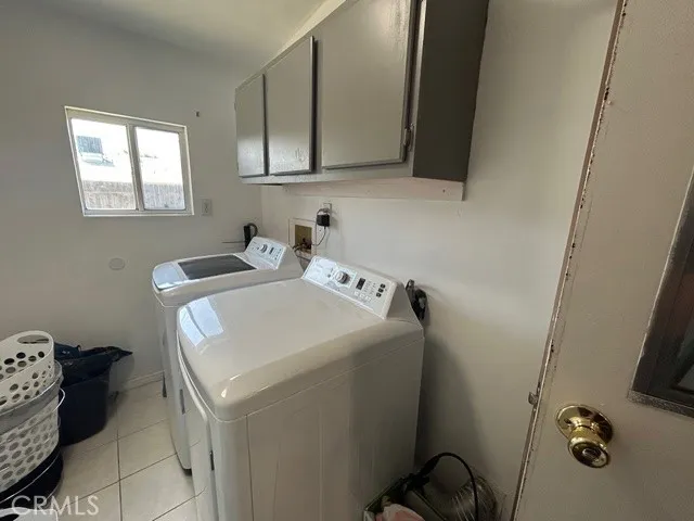 325 Oak Fair, Bakersfield, California 93309