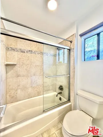 2013 Cyprean Drive, Los Angeles, California 90046