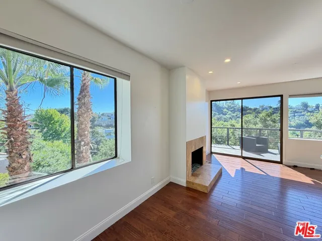 2013 Cyprean Drive, Los Angeles, California 90046