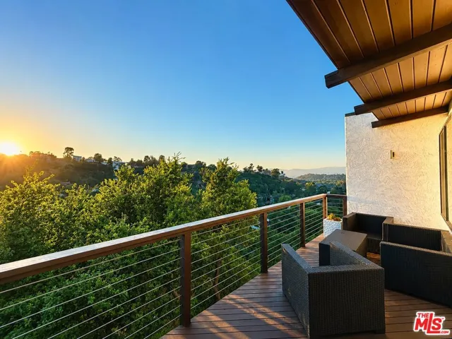 2013 Cyprean Drive, Los Angeles, California 90046