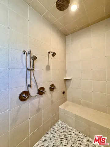 2013 Cyprean Drive, Los Angeles, California 90046