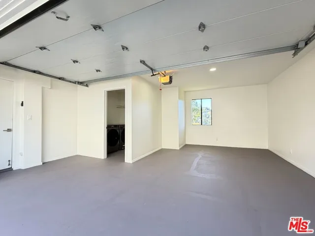 2013 Cyprean Drive, Los Angeles, California 90046