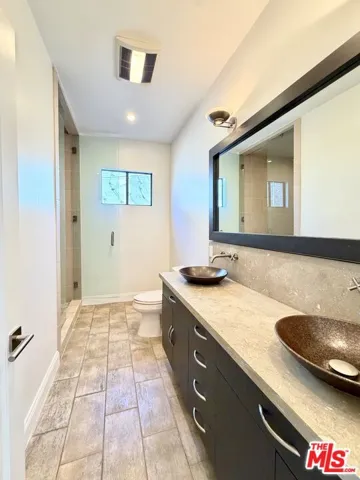 2013 Cyprean Drive, Los Angeles, California 90046