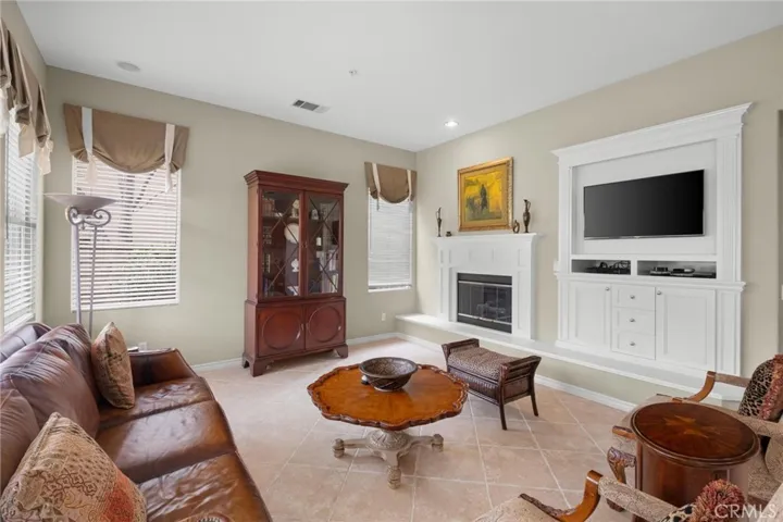 3701 Avondale Lane, Oxnard, California 93036