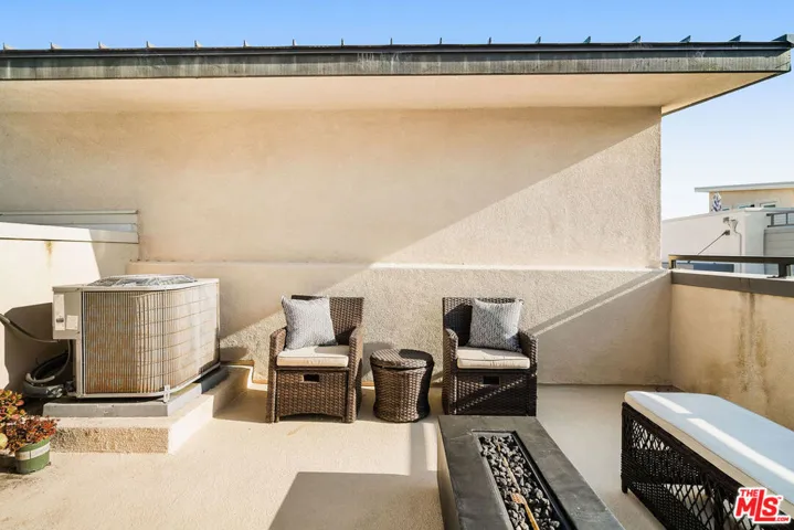 592 E Imperial Avenue, El Segundo, California 90245