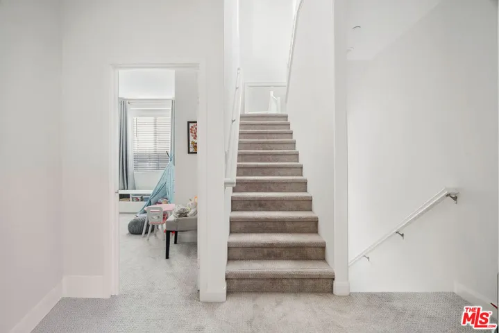 592 E Imperial Avenue, El Segundo, California 90245