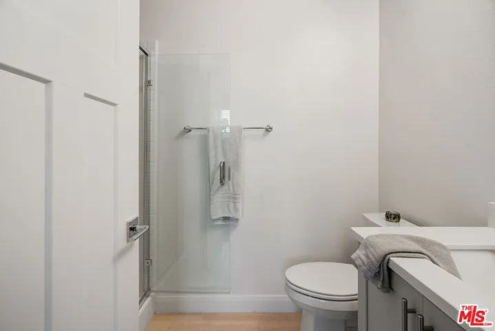 592 E Imperial Avenue, El Segundo, California 90245
