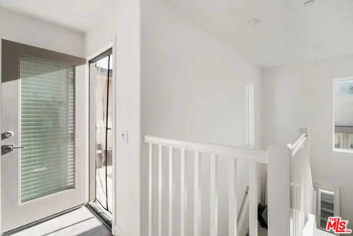 592 E Imperial Avenue, El Segundo, California 90245