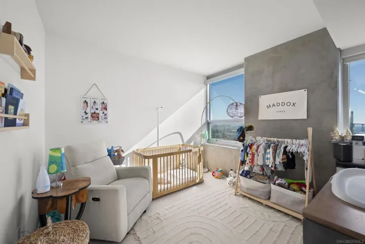 321 10th Ave. 2208, San Diego, California 92101