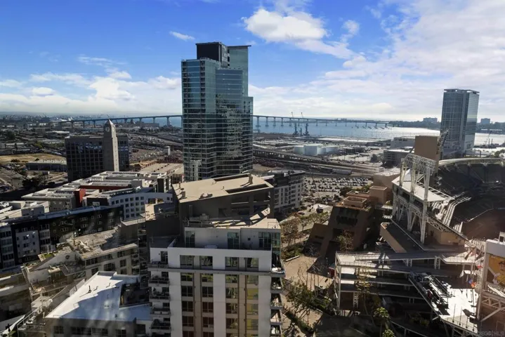 321 10th Ave. 2208, San Diego, California 92101