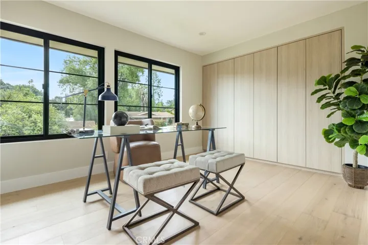 5873 Fairhaven, Woodland Hills, California 91367