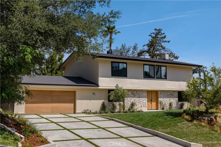 5873 Fairhaven, Woodland Hills, California 91367