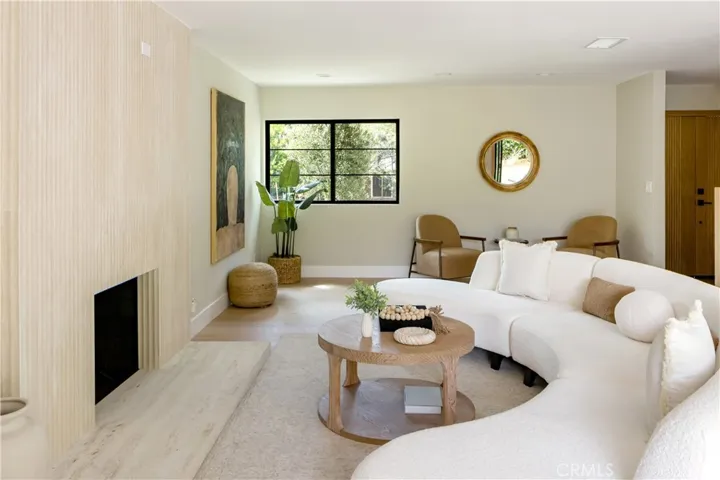 5873 Fairhaven, Woodland Hills, California 91367