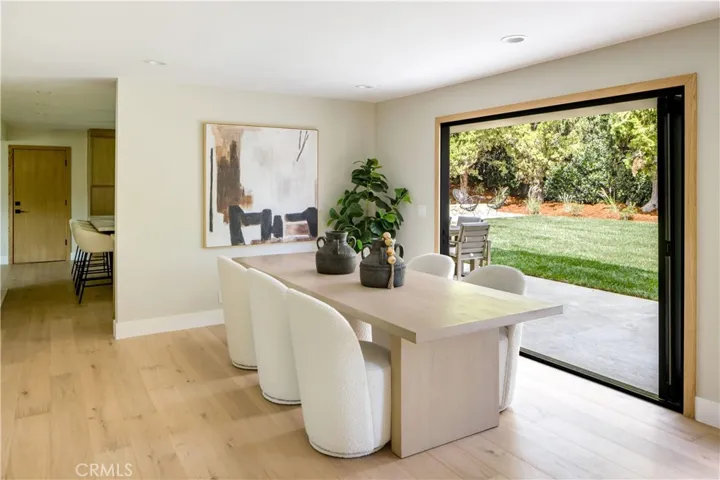 5873 Fairhaven, Woodland Hills, California 91367